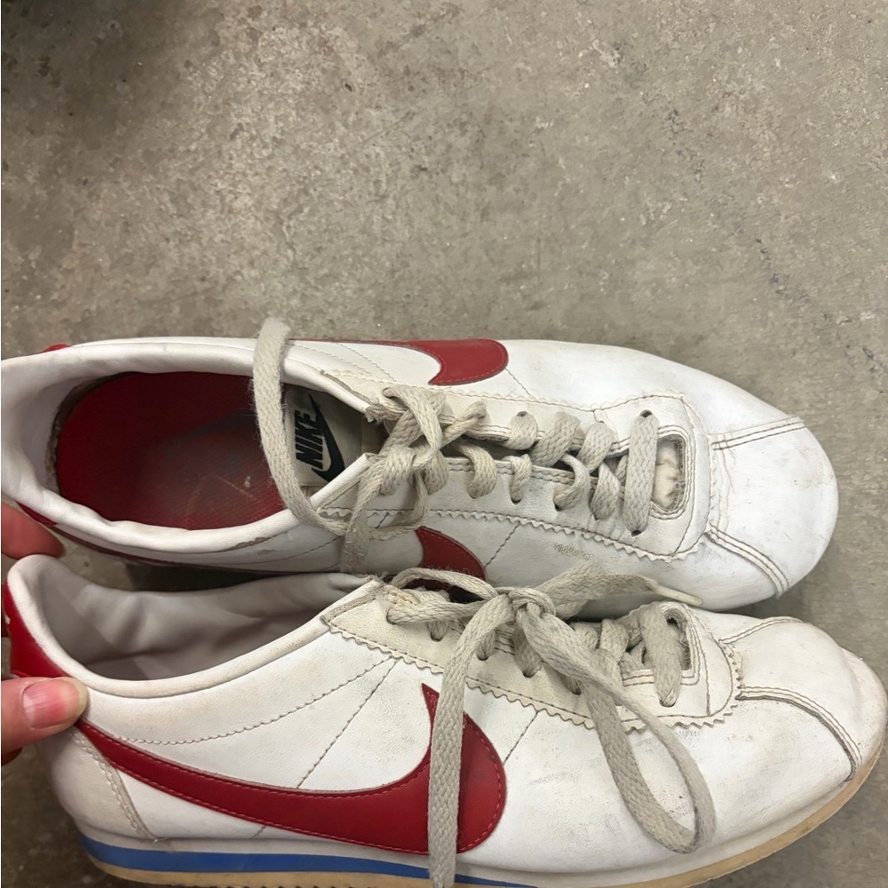 Nike Cortez White Sneakers with‎ Red Interior